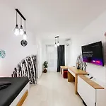 Premium Skyline With Free Parking & Panoramic View 公寓 布加勒斯特