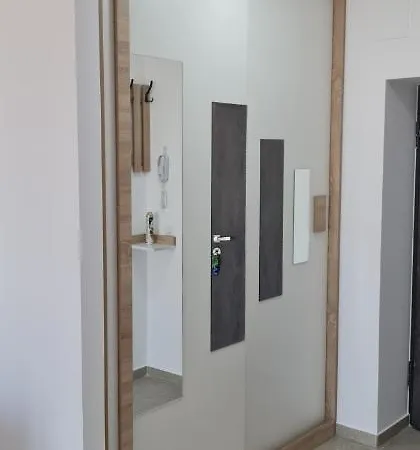 Premium Skyline With Free Parking & Panoramic View