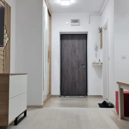 Premium Skyline With Free Parking & Panoramic View