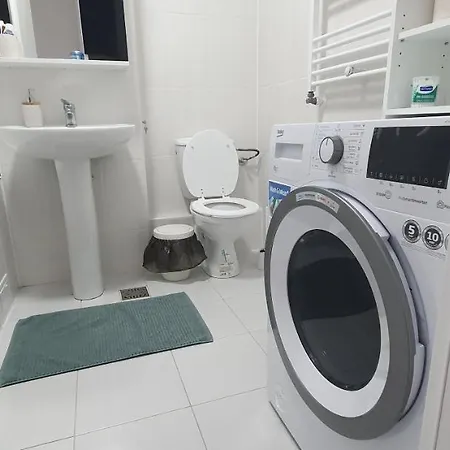 Premium Skyline With Free Parking & Panoramic View Daire Bükreş