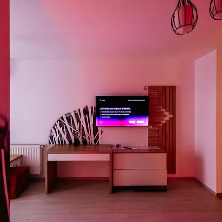 Premium Skyline With Free Parking & Panoramic View