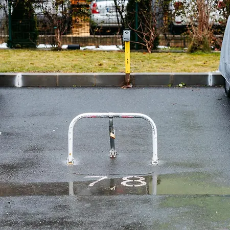 Premium Skyline With Free Parking & Panoramic View