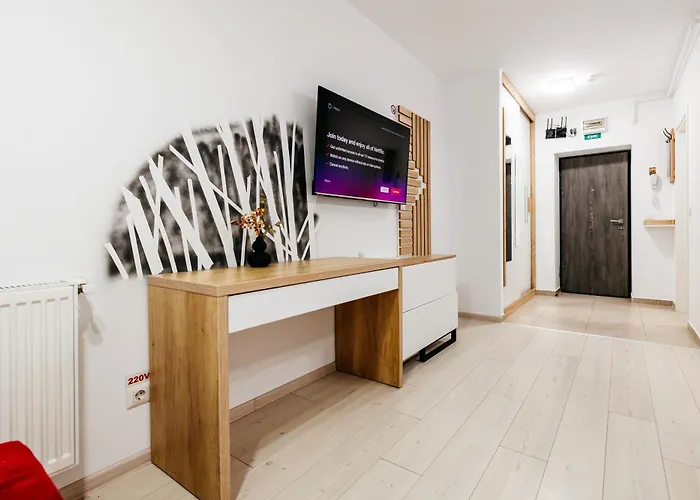 Premium Skyline With Free Parking & Panoramic View