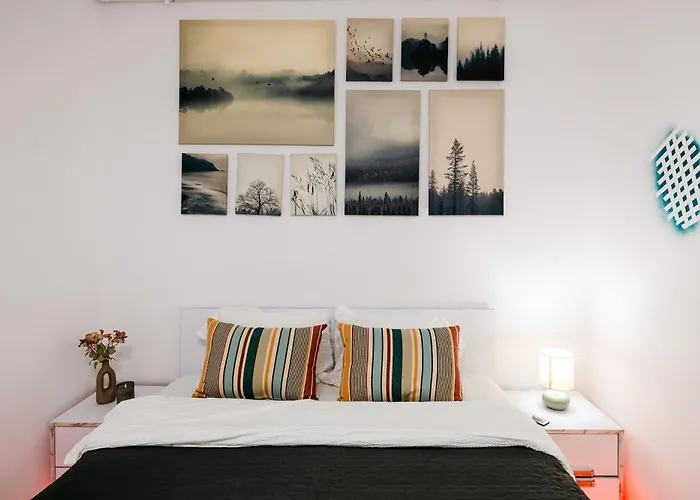 Premium Skyline With Free Parking & Panoramic View *